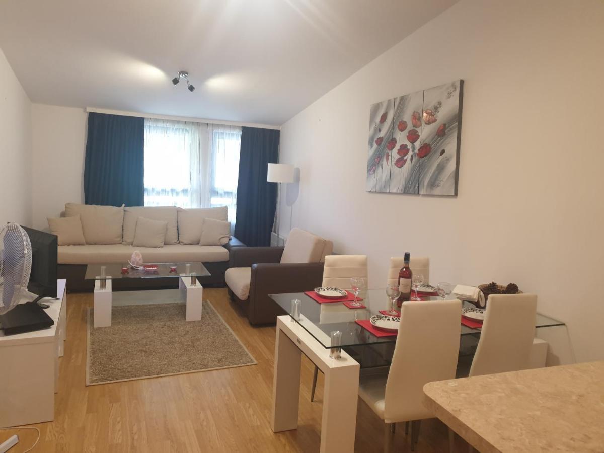 Aspen Luxury Apartamnet Razlog Eksteriør billede